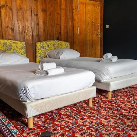 Maison Cognac Godet - Unique Demeure Historique Maison d'hôtes 4*