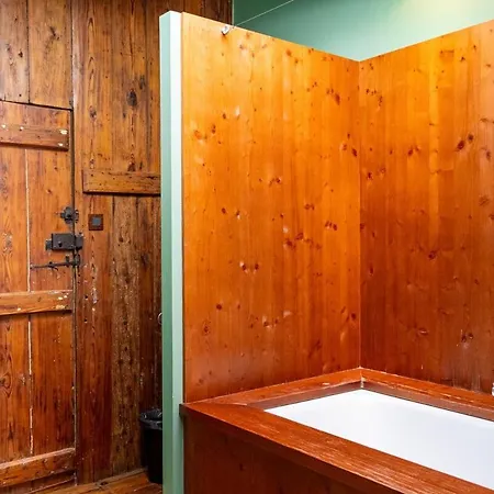 Maison Cognac Godet - Unique Demeure Historique Maison d'hôtes 4*