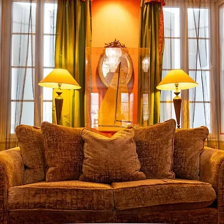 Maison Cognac Godet - Unique Demeure Historique Maison d'hôtes 4*