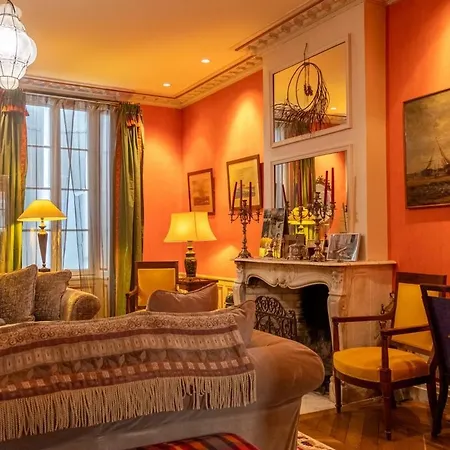 Maison d'hôtes Maison Cognac Godet - Unique Demeure Historique 4*