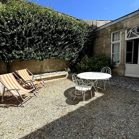 Maison Cognac Godet - Unique Demeure Historique Maison d'hôtes La Rochelle (Charente-Maritime)